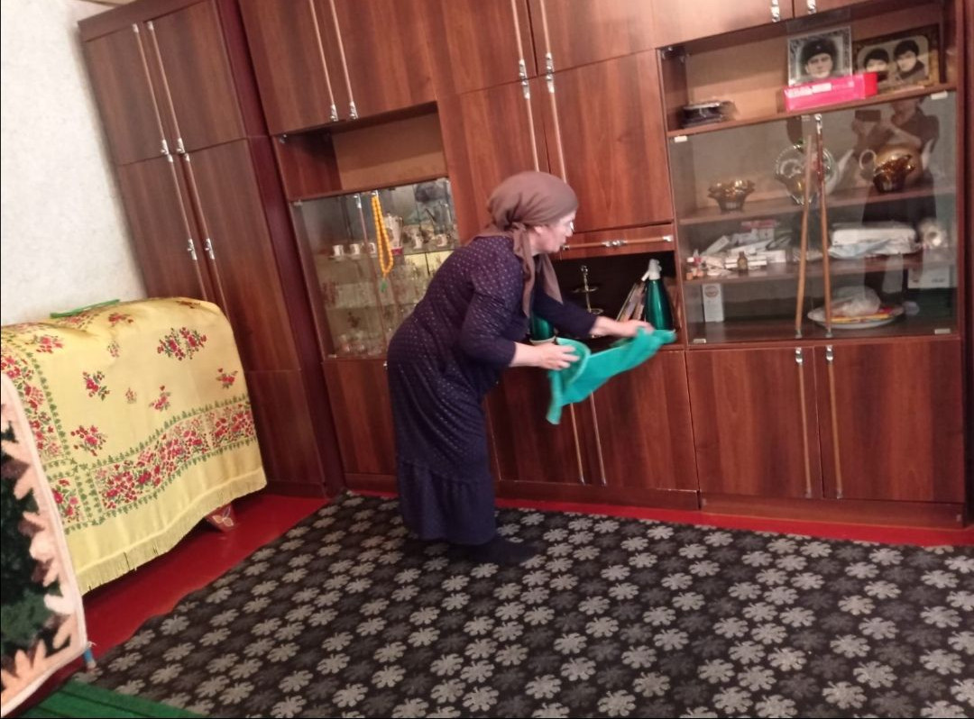 Оказание социально - бытовых услуг.